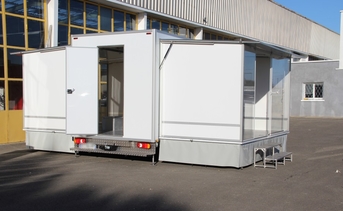 Show room truck