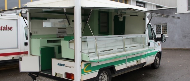 CAMION POUR MARCHES ET TOURNEES ---- 20 833€