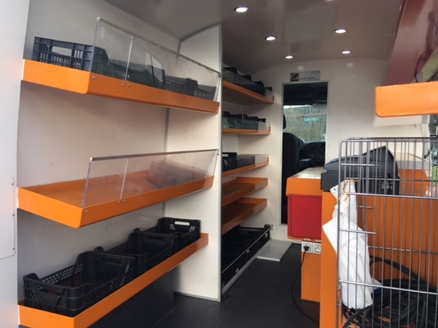 CAMION ALIMENTATION GENERALE BOULANGERIE --- 34.000€