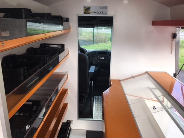 CAMION ALIMENTATION GENERALE BOULANGERIE --- 34.000€