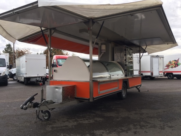 REMORQUE ROTISSEUR---------22.000€