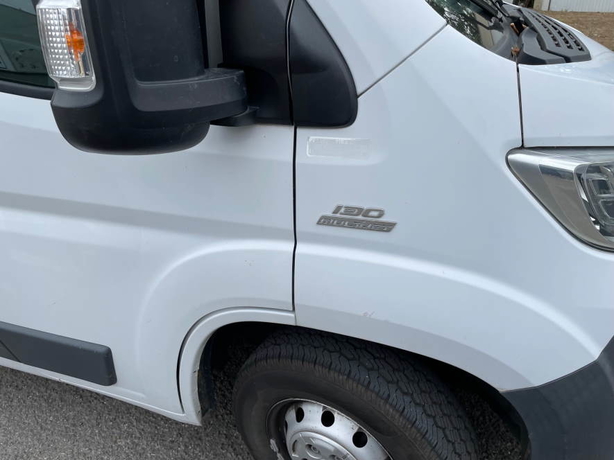 CAMION FLEURISTE - 104 000 KM - 20000€ TTC