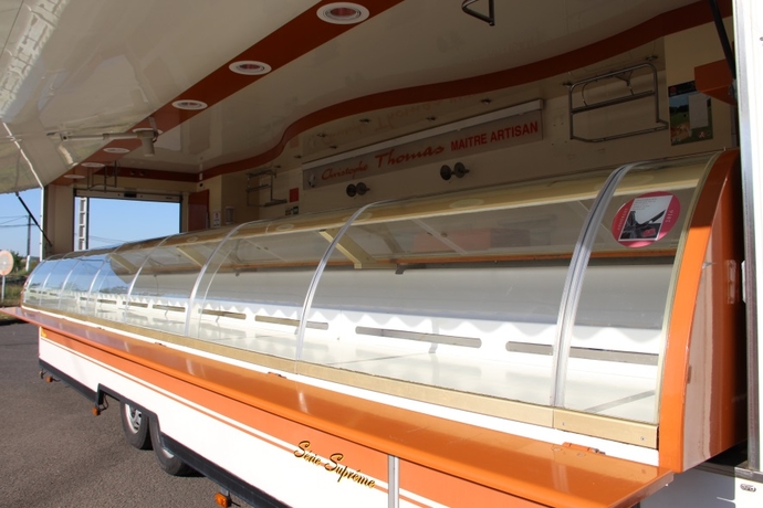 CAMION CARAVI - VITRINE 7,2 M - 170 000 Km - GTIE 1 AN - 52 900€